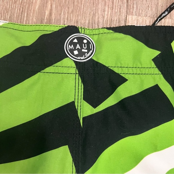 maui and sons Green and Black Geometric Board Shorts - Picture 6 of 7